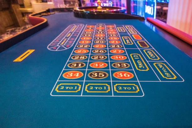 Live Bandar Poker dealer at pro8et login studio